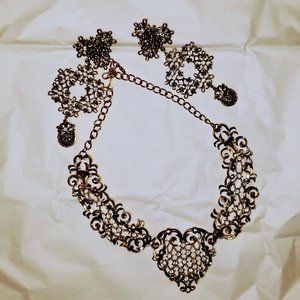 Goldtone fancy necklace with clip earrings set